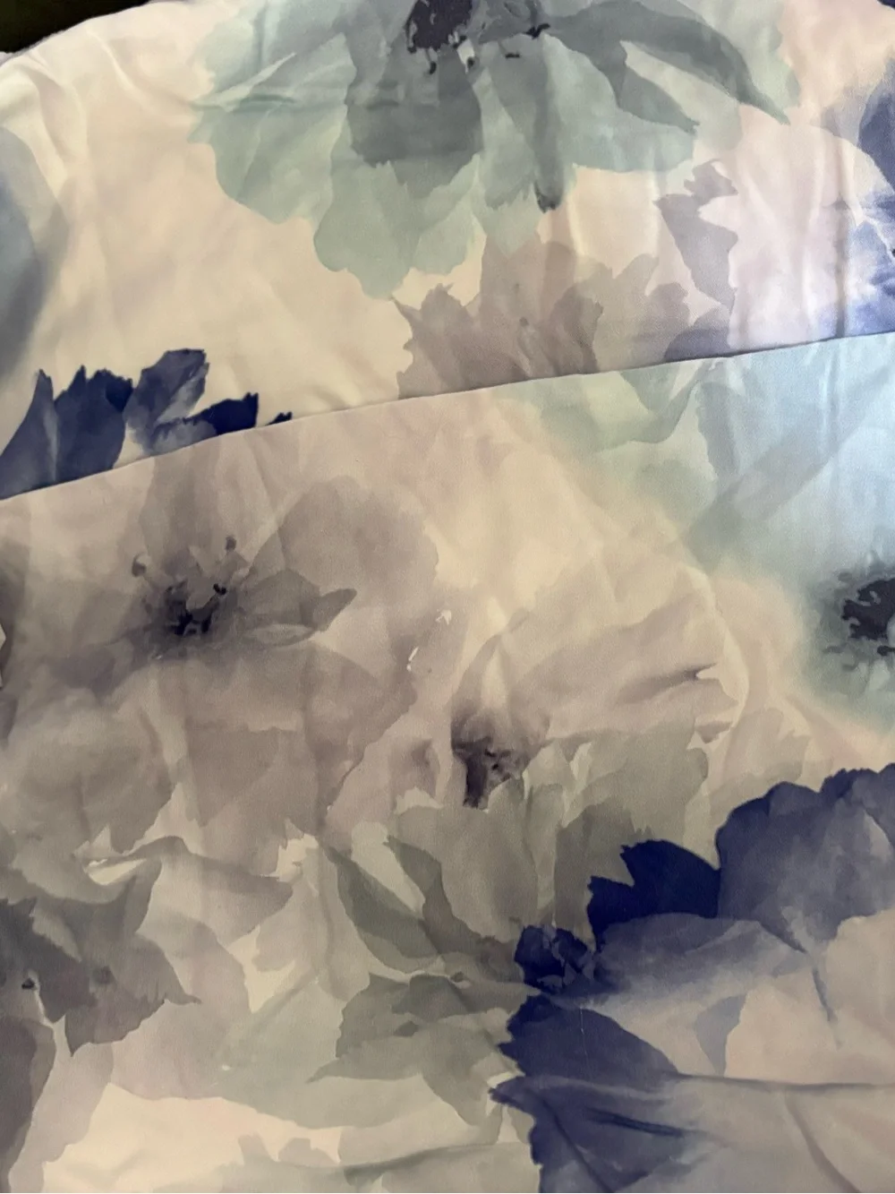 New WOpackaging: Soft Surroundings Queen blissful bamboo watercolor floral set.